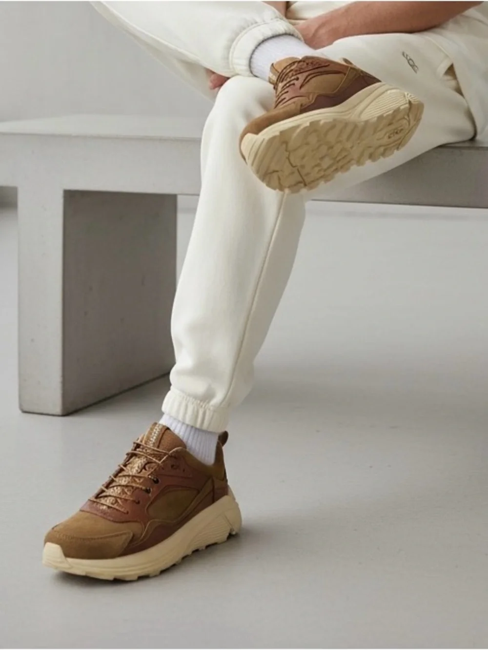 Ugg Miwo Trainer Low Men Sneakers Size 11 Leather